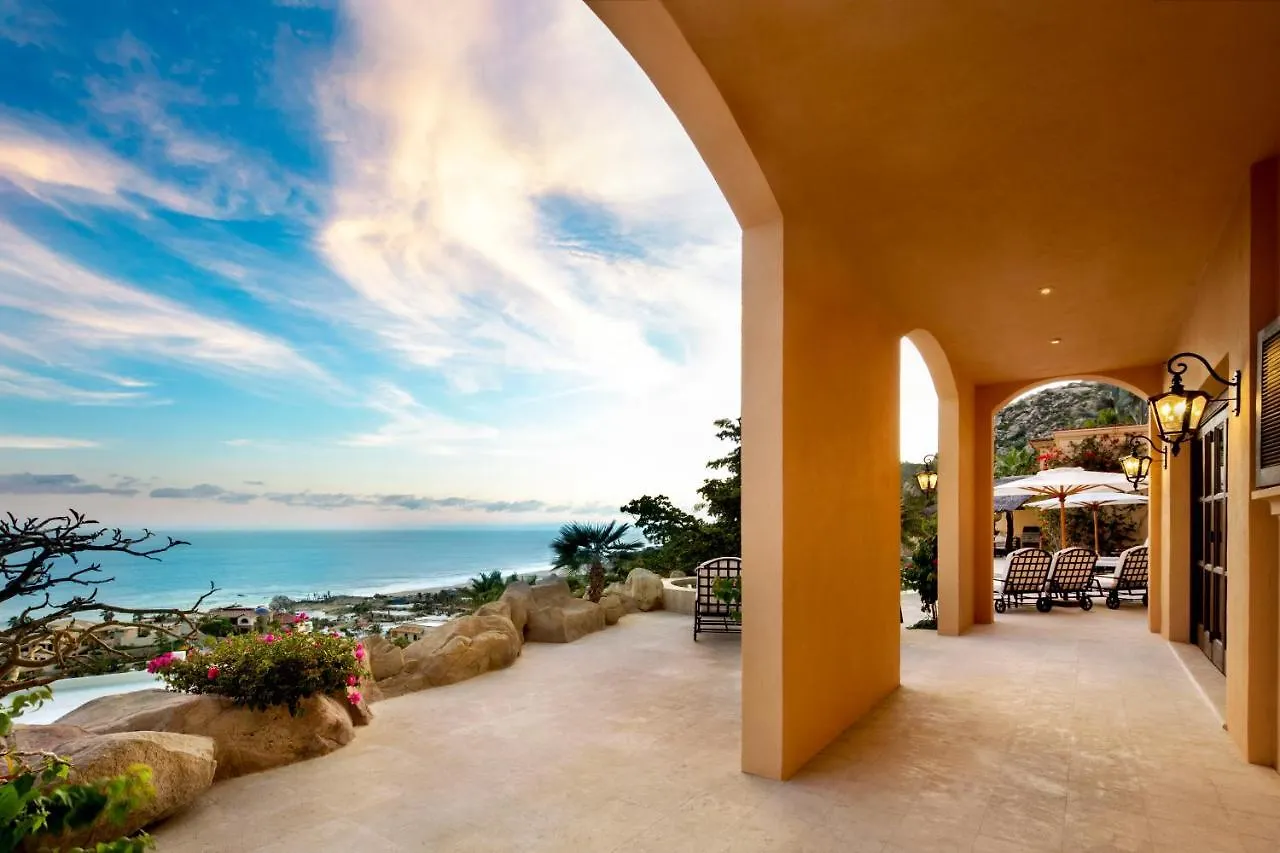 Exquisite Villa With Awesome Views & Staff In Pedregal!カボ・サン・ルーカス メキシコ