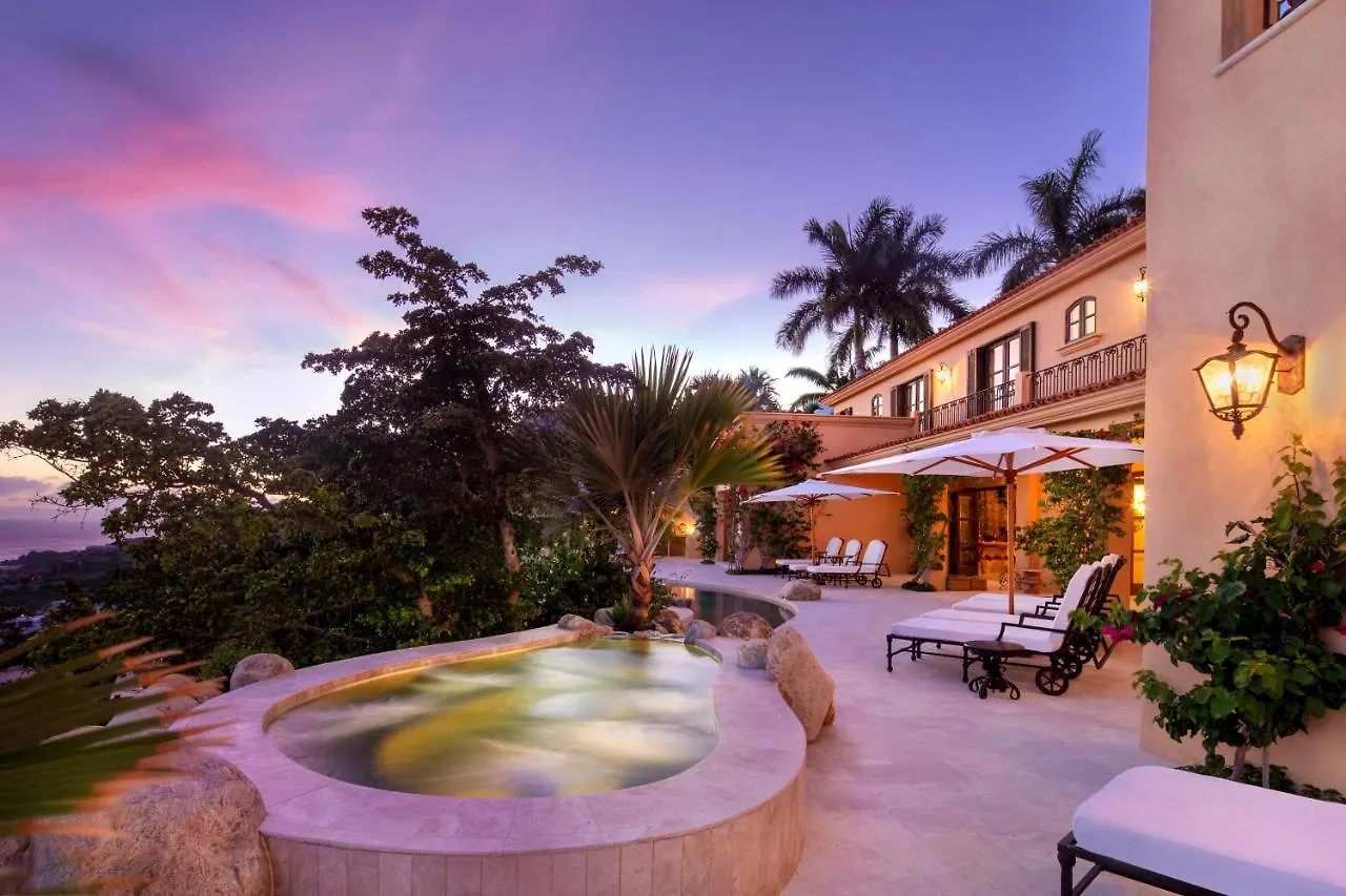 Exquisite Villa With Awesome Views & Staff In Pedregal!カボ・サン・ルーカス