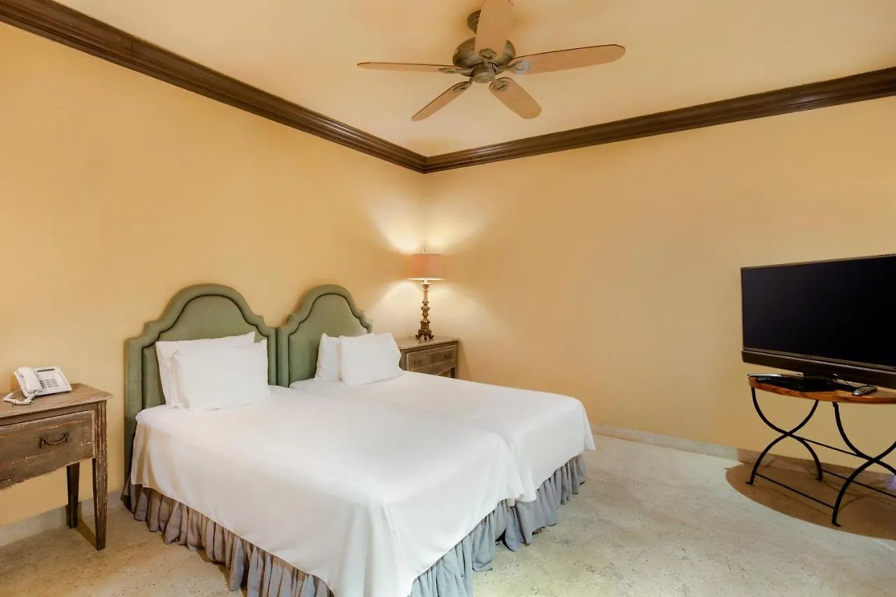 Exquisite Villa With Awesome Views & Staff In Pedregal!カボ・サン・ルーカス