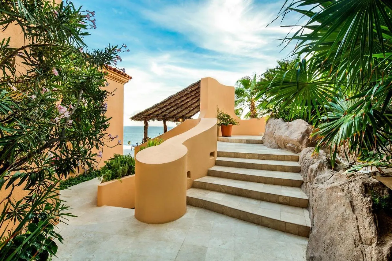 Exquisite Villa With Awesome Views & Staff In Pedregal!カボ・サン・ルーカス