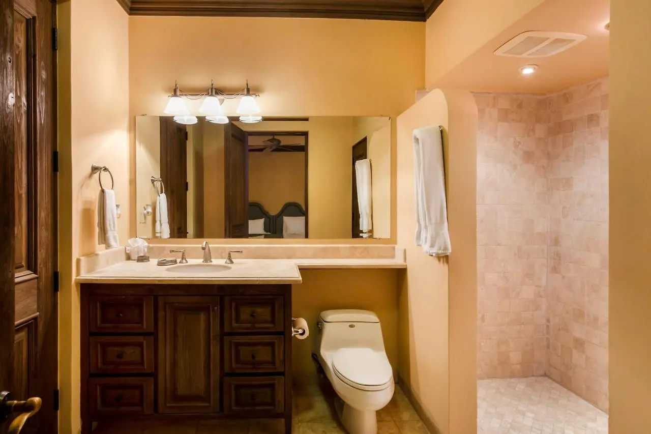 Exquisite Villa With Awesome Views & Staff In Pedregal!カボ・サン・ルーカス